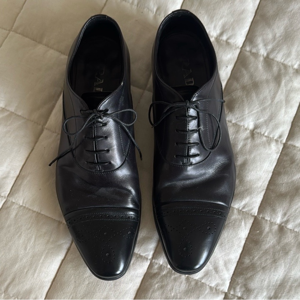 Authentic Prada Black Leather Oxford Dress Shoes